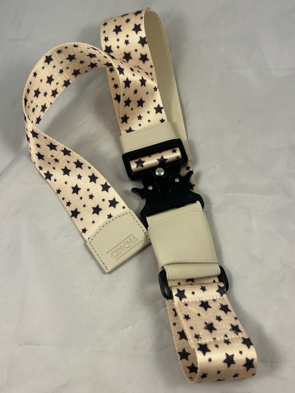 Cincha Travel Belt Luggage Strap Cream & Black Stars Suitcase Bag Holder